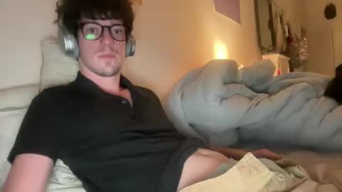 Peaches online show from September 15, 1:51 am