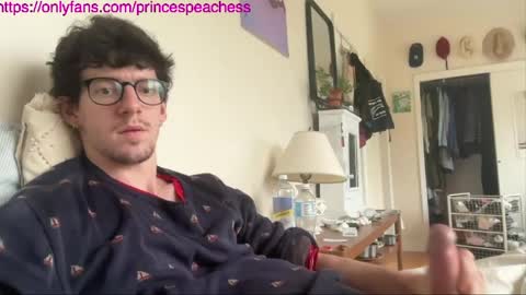 Peaches online show from May 9, 10:49 pm