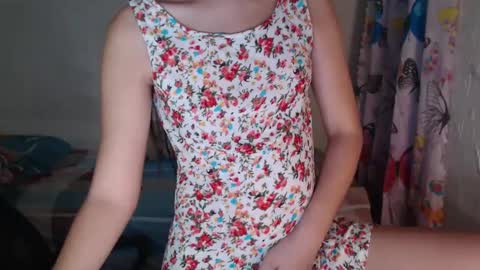 Snapshot of princess_margux chatting on February 22, 3:23 am margux online show from February 22, 3:23 am