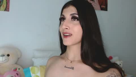 Sophie online show from April 17, 6:16 am