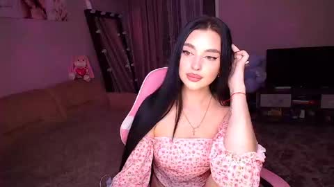 Snapshot of princessamira1 chatting on September 27, 3:43 pm princessamira1 online show from September 27, 3:43 pm