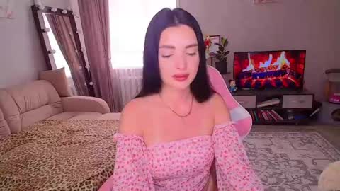 princessamira1 online show from August 7, 6:22 am
