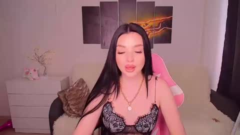 Snapshot of princessamira1 chatting on March 10, 3:01 am princessamira1 online show from March 10, 3:01 am