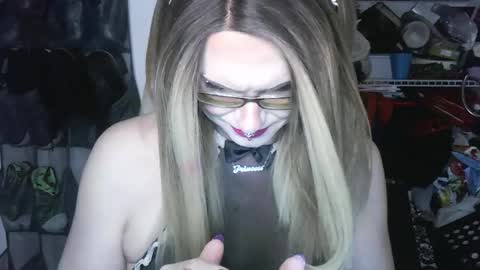 Princess Avery online show from February 8, 4:27 am