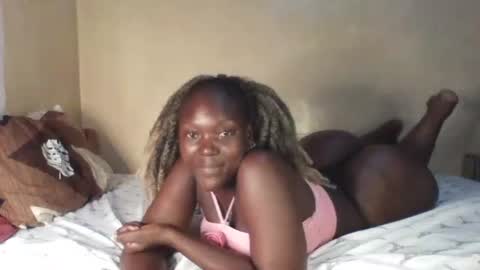 Snapshot of princesscheekyx chatting on September 25, 6:53 am princesscheekyx online show from September 25, 6:53 am
