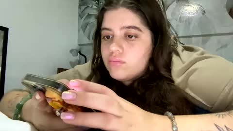 Snapshot of princesslaylaa chatting on December 13, 8:09 am princessviccxo online show from December 13, 8:09 am