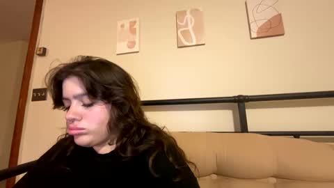Snapshot of princesslaylaa chatting on October 4, 3:04 am princessviccxo online show from October 4, 3:04 am