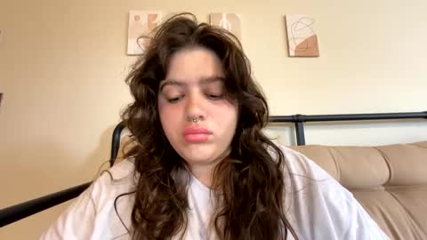 Snapshot of princesslaylaa chatting on October 6, 9:10 pm princessviccxo online show from October 6, 9:10 pm