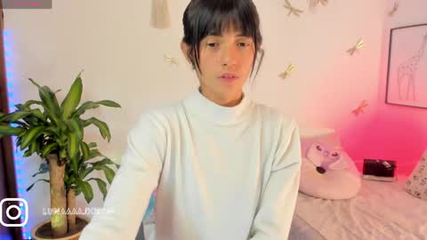 princessluna_14 online show from April 11, 9:30 pm