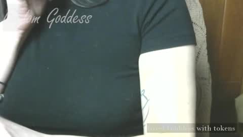 Snapshot of princessmariahswitch chatting on October 14, 6:16 am Cuckold Cravings online show from October 14, 6:16 am
