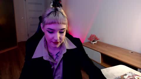 18 y.o online show from February 13, 12:54 pm