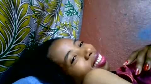 prisca880319 online show from June 14, 7:21 am