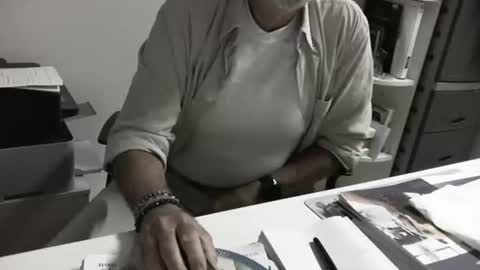 mature hairy guy online show from September 10, 6:09 pm