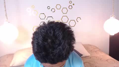 Adris  Juan online show from November 6, 1:52 am