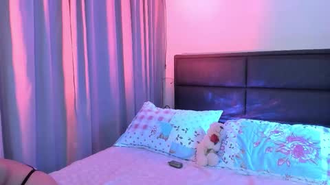 Snapshot of psycatt_ chatting on October 8, 1:35 am psycatt_ online show from October 8, 1:35 am