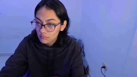 purepleasure25 online show from February 18, 5:40 am