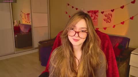 Bella online show from December 18, 5:58 am