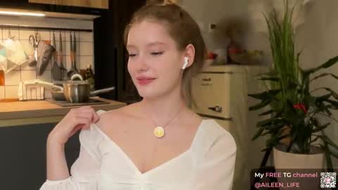 Snapshot of purrpure chatting on September 25, 7:54 pm Aileen online show from September 25, 7:54 pm