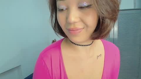 Snapshot of purrrfectmiko chatting on October 17, 5:39 pm Miko online show from October 17, 5:39 pm