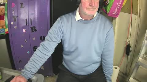 Mark online show from January 28, 6:49 pm