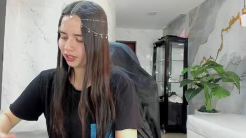 Qetsyah online show from April 2, 1:51 pm