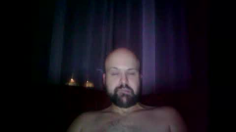 Snapshot of quebecboy233 chatting on October 6, 2:07 am quebecboy233 online show from October 6, 2:07 am