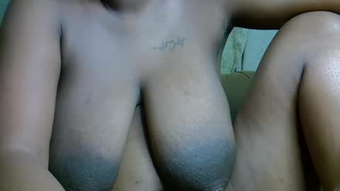 queeen online show from February 3, 7:46 am