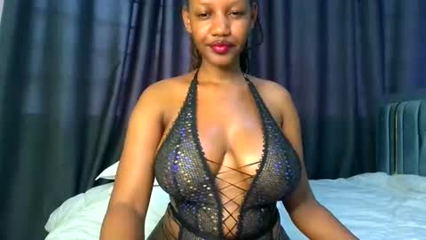 queen321850 online show from July 25, 12:14 pm