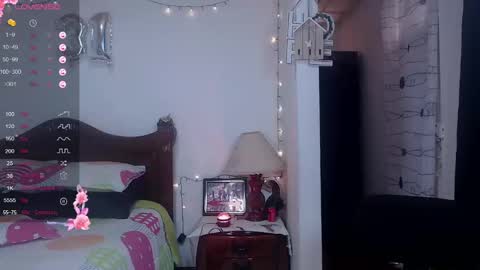 Snapshot of queen__abby chatting on September 26, 6:38 pm Queen Abby online show from September 26, 6:38 pm