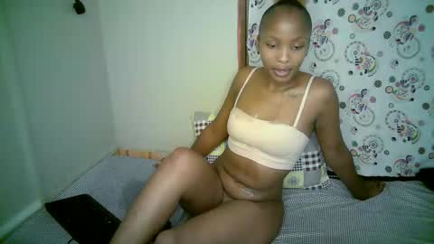 queen_dimple1 online show from May 1, 8:58 pm