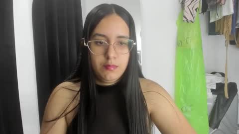queen_findom1 online show from December 2, 2:21 am