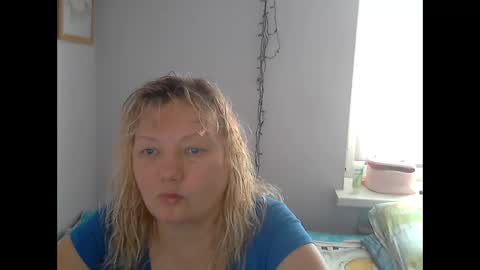Snapshot of queen_jane8 chatting on February 19, 9:50 am queen_jane8 online show from February 19, 9:50 am