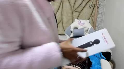 Snapshot of queen_perla_ chatting on March 9, 1:48 pm online show from March 9, 1:48 pm