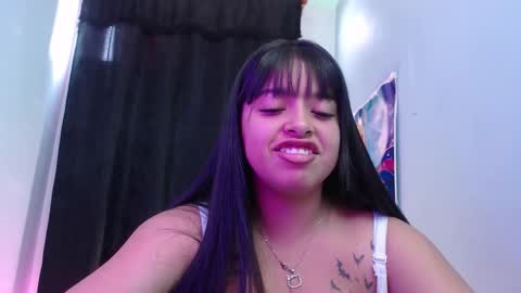 Snapshot of queen_salomme chatting on September 28, 12:14 pm queen_salomme online show from September 28, 12:14 pm