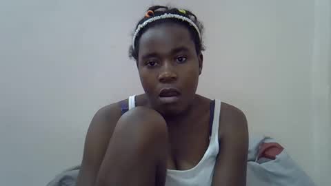 Snapshot of queen_sly chatting on October 15, 9:54 am queen_sly online show from October 15, 9:54 am