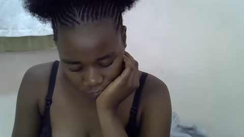 Snapshot of queen_sly chatting on October 19, 8:13 pm queen_sly online show from October 19, 8:13 pm