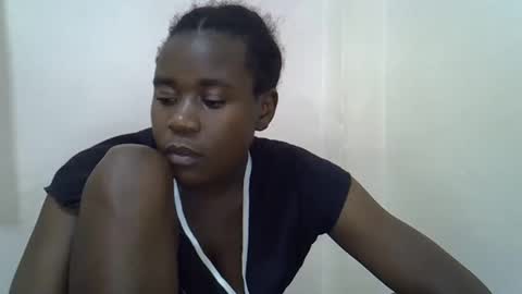 Snapshot of queen_sly chatting on October 9, 2:00 pm queen_sly online show from October 9, 2:00 pm