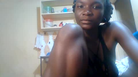 queenate581501024 online show from July 15, 12:27 am