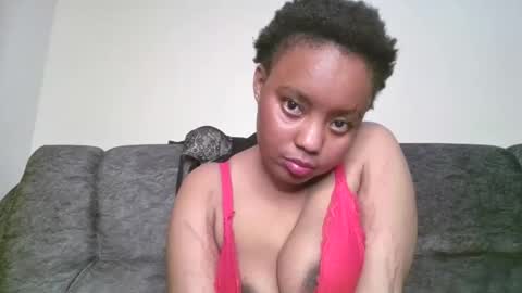 queen online show from April 2, 8:38 pm