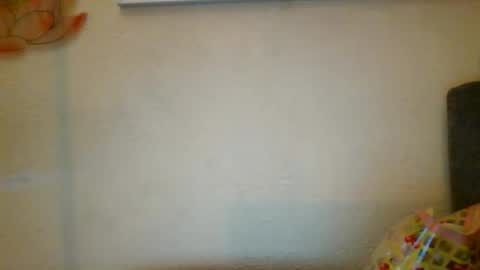 queencrimsonlvx online show from May 5, 2:12 pm