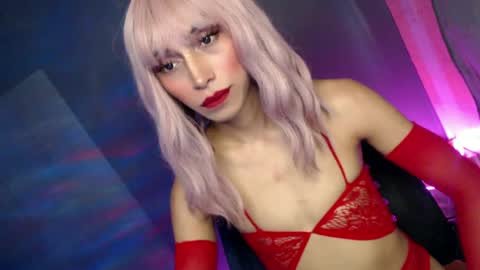 just call me QUEEN and ill be there online show from May 14, 6:00 am