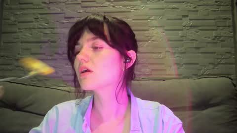 QueenOfModels online show from September 13, 5:59 pm