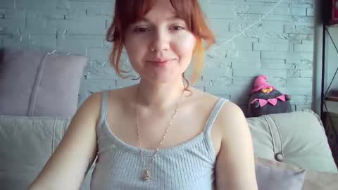 QueenOfModels online show from March 12, 6:07 am