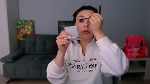 Patricia online show from November 10, 1:58 pm