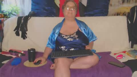 QueenPammy online show from March 9, 7:24 am