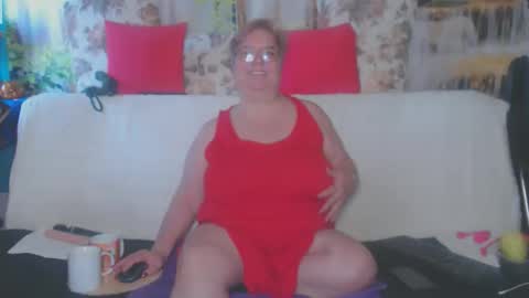 Snapshot of queenpammy chatting on October 17, 7:12 am QueenPammy online show from October 17, 7:12 am