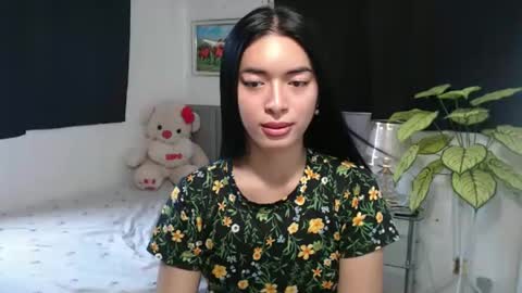 Snapshot of queenpinay69 chatting on September 27, 2:20 am QueenPinay69 online show from September 27, 2:20 am