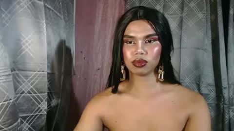queenpinayebony_xx online show from May 14, 2:04 pm