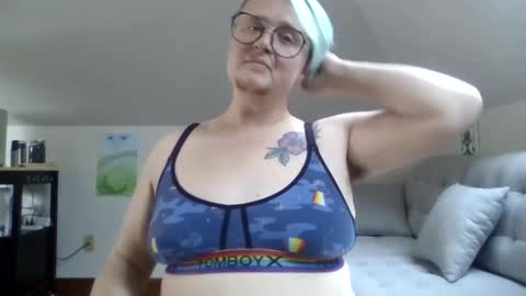 queerlyjaz online show from October 4, 6:17 pm