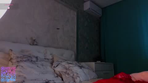 Teri  My favorite vibes 77 101 222 666 online show from November 13, 3:09 am